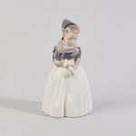 687947 Figurine